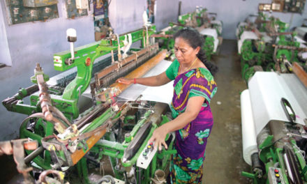 Weavers can Avail Yarn Bank Scheme