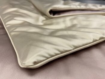 Live more beautifully and comfortably with Warp Knits